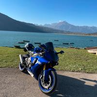 Yamaha r1