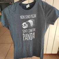 Maglietta t-shirt divertente Panda unisex.