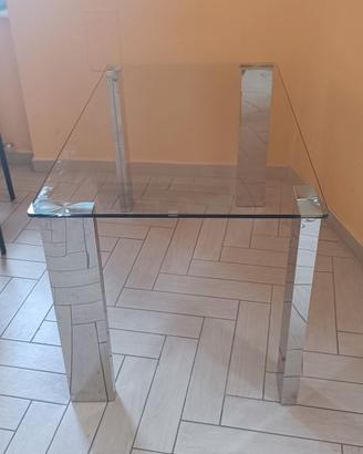 Tavolo vetro temperato e acciaio