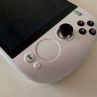 AYANEO KUN 64GB RAM / 4TB SSD / RYZEN 7840U Bianca