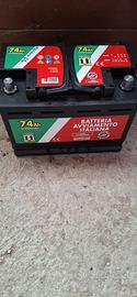 Batteria per auto come nuova
