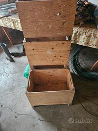 4 casse di diverse misure 