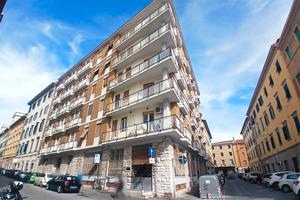 Livorno - Fondo commerciale di 565 mq