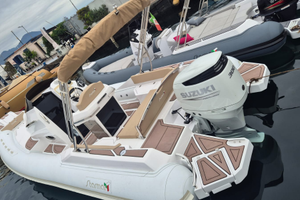 Gommone cabinato starmar 885 1/2 fb