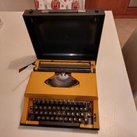 macchina da scrivere anni 80