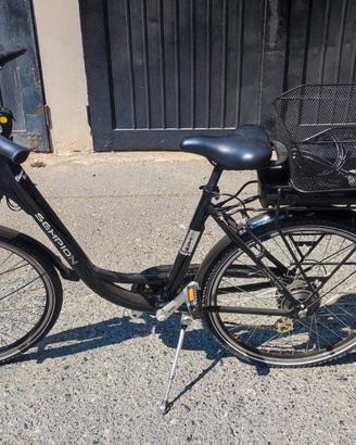 BICICLETTA con pedalata assistita 