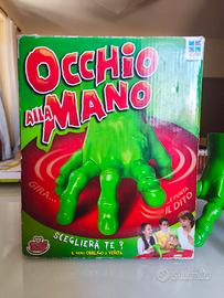 Occhio alla mano