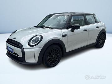 Mini Cooper 1.5 TwinPower Turbo Cooper Business DC