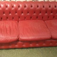 Divano chesterfield