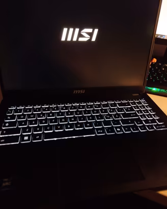 PC MSI Modern 15