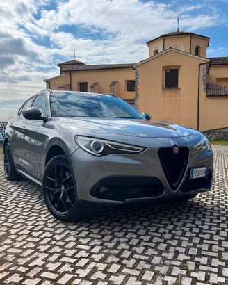 ALFA  ROMEO STELVIO, BLACK EDITION, Q4- AT8-210CV