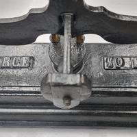 Antica Bilancia in ghisa con piatti in ottone