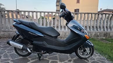Yamaha majesty skyliner 125 