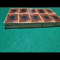 Grande lotto carte yu-gi-oh 