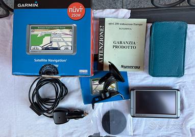 Garmin Navigatore auto Nuvi 250