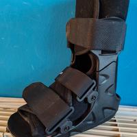 Tutore WALKER basso Bambino usato 20 gg AMBIDESTRO