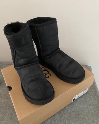 Ugg Stivali Classic Short II donna taglia .37