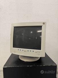 LG StudioWorks 910SC 19" CRT + Driver