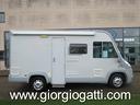 camper-motorhome-pilote-city-van-57-con-letti-a-ca