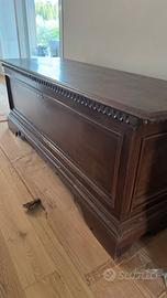 Cassapanca antica restaurata