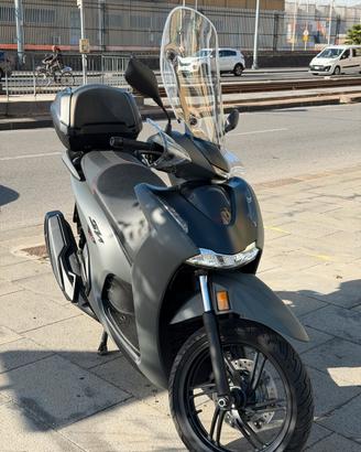 Honda Sh350 Sport bauletto e blocca ruota 2025