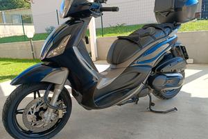 Piaggio Beverly 350