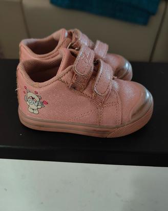 Scarpe bimba Chicco 19