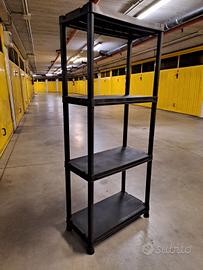 scaffale in resina nero