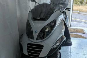 Piaggio MP3 250