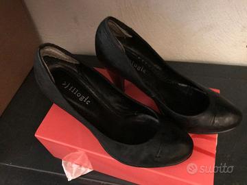 Scarpe nere da donna con tacco