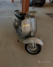 Vespa primavera 125 epoca