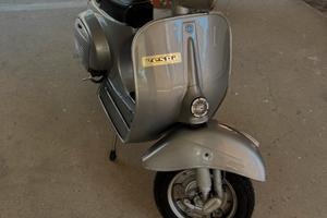 Vespa primavera 125 epoca
