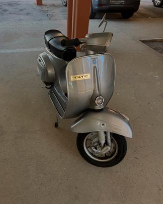 Vespa primavera 125 epoca