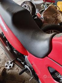 Pezzi di ricambio Suzuki 600 GFX 2001