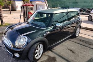 Mini Cooper Clubman...leggi
