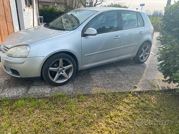 Golf 5 1.6 con impianto a metano