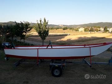 Barca da pesca tipica lacustre