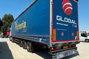 Semirimorchio SCHMITZ CARGOBULL CENTINATO