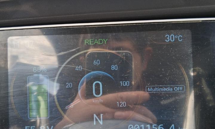 Auto tre ruote elettrica per anziani Magnum Ufo