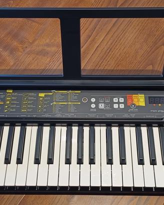 YAMAHA DIGITAL KEYBOARD PSR-F52