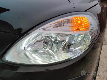 fari lancia Ypsilon 2003