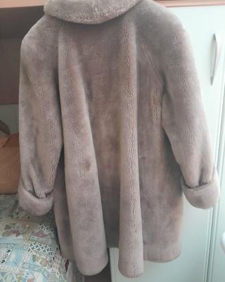 Pelliccia ecologica donna 