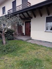 Manzano-villa bifamiliare