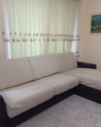 Divano angolare beige/marrone – comodo e spazioso