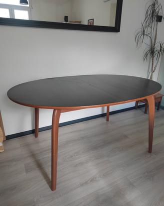  Tavolo in legno