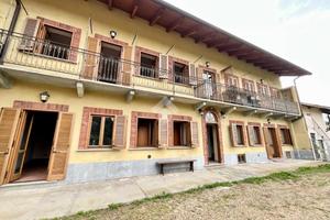 3 LOCALI A ROCCA CANAVESE