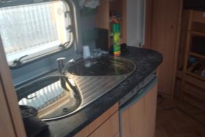 Caravan Buster Belcanto 470 2006