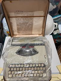 Macchina da scrivere