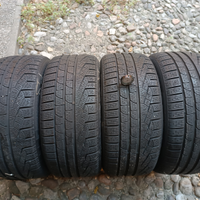Gomme 245 40 18 97V Pirelli invernali 90-95%