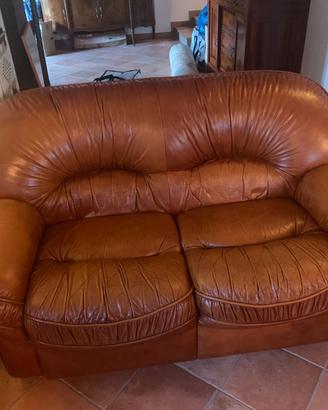 Divani due posti in pelle bulgara vintage anni '70